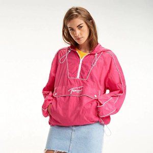 Tommy Hilfiger dámská růžová bunda s klokaní kapsou